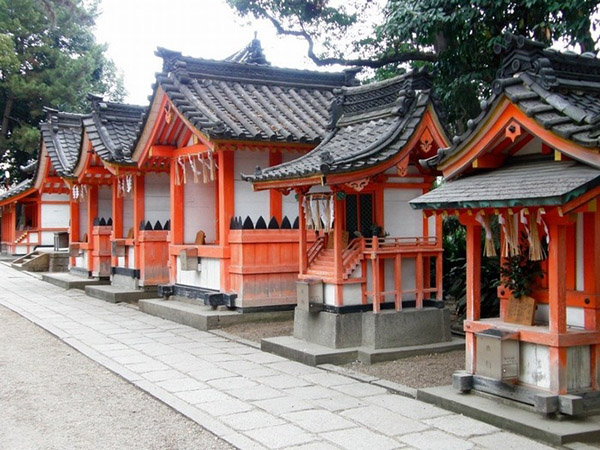 sumiyoshi taisha temple